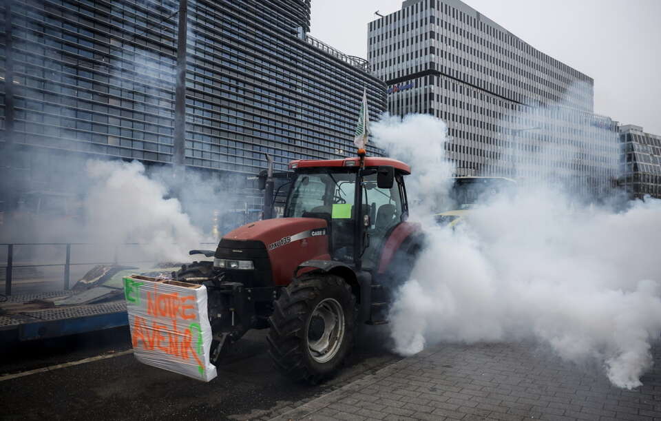 Rolnicy protestujący przeciwko umowie Mercosur / autor: PAP/EPA