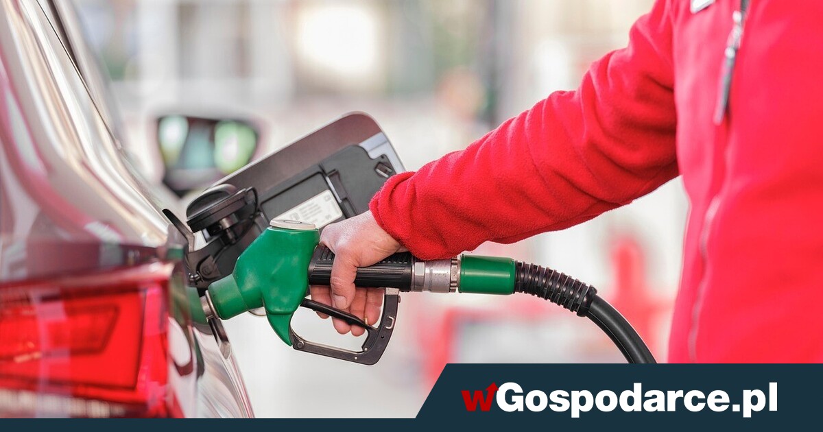 Pełzające podwyżki! Paliwo podrożało i podrożeje
