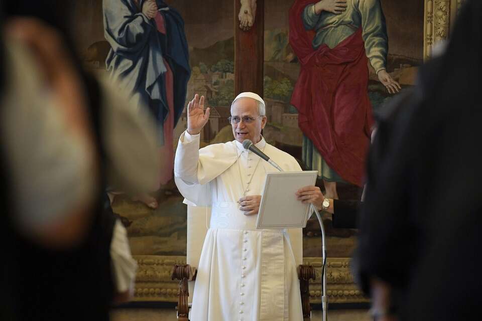 Papież Leon XIV / autor: PAP/EPA/VATICAN MEDIA HANDOUT