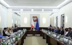 Ponad połowa Polaków domaga się zmian w rządzie i to jeszcze przed wakacjami - wynika z sondażu przeprowadzonego przez Opinia24 na zlecenie RMF FM. / autor: X/Kancelaria Premiera