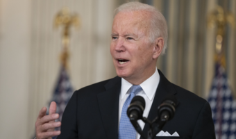 Biden: Przyjęcie ustawy o infrastrukturze to "monumentalny krok naprzód"