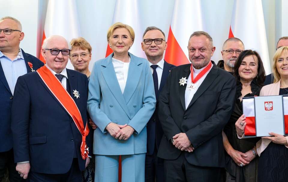 Wręczenie odznaczeń państwowych osobom zaangażowanym w działalność organizacji humanitarnych / autor: PAP/Szymon Pulcyn