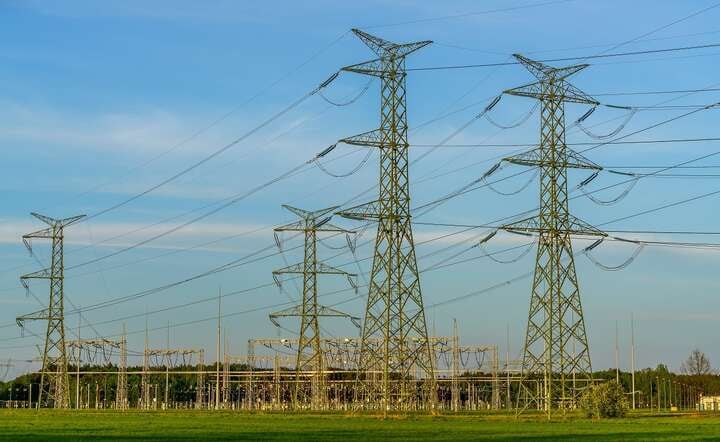 Sieci przesyłowe także należą do  strategicznej infrastruktury energetycznej / autor: Pixabay