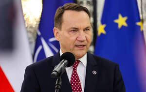 Minister Sikorski padł na kolana przed Unią Europejską / autor: PAP/Albert Zawada