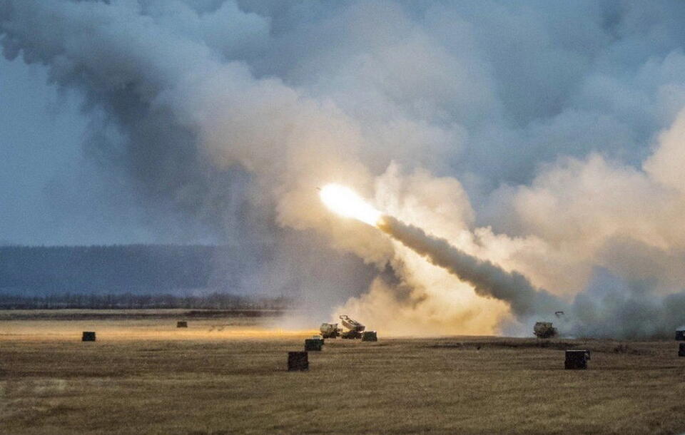 Wyrzutnie rakiet M142 HIMARS / autor: Twitter @oleksiireznikov