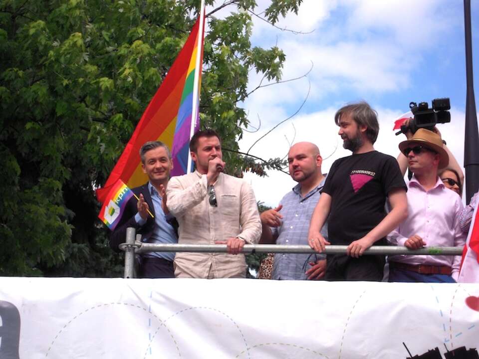 Piotr Guział przemawia podczas Parady Równości 2013, fot. M. Czutko