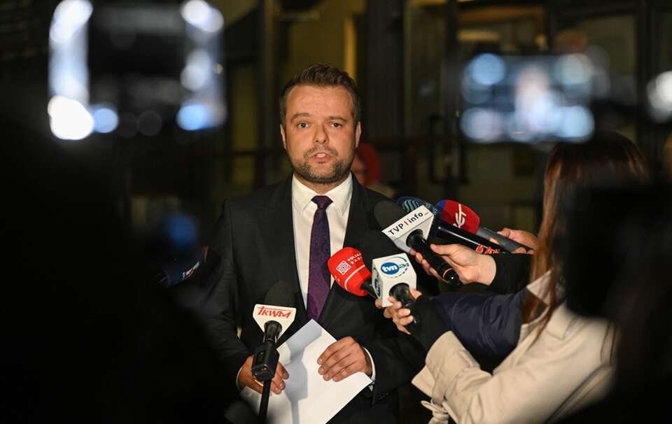 Stowarzyszenie Morawieckiego tematem KP PiS. Bochenek ujawnia