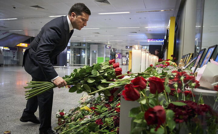 Prezydent Ukrainy także opłakuje ofiary / autor:  PAP/EPA/STR HANDOUT