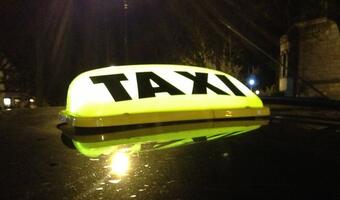 Aplikacja kontra taksówkarze - przewoźnicy planują zablokować innowacyjną technologię