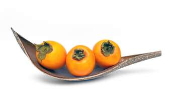 Na półkach pojawia się kaki – zobacz jaką ma wartość