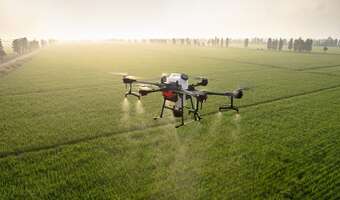 Czy rolnicy dostaną prawo do użycia agrodronów?