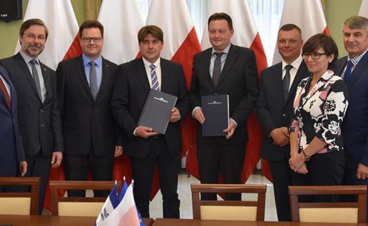 Podpisanie umowy ws. modernizacji szlaku Siedlce-Terespol, fot. materiały prasowe UM Lublin