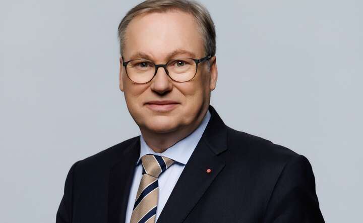 Senator Grzegorz Bierecki chce odpowiedzi resortu finansów na pytania mnożące się wokół KSeF / autor: Fratria 