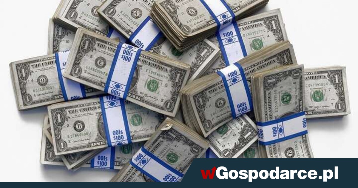 Dolar zbliża się do poziomu 3,70 zł