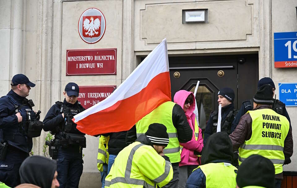 Strajk rolników w MRiRW / autor: PAP/Radek Pietruszka