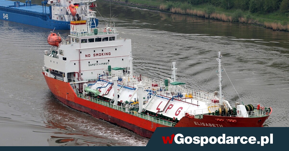 Skroplony gaz z Rosji ciągle trafia do Unii