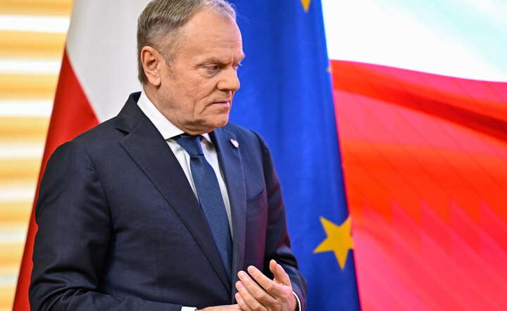 Premier Donald Tusk: jego rząd wypada fatalnie w badaniu opinii społecznej / autor: PAP/Wiktor Dąbkowski
