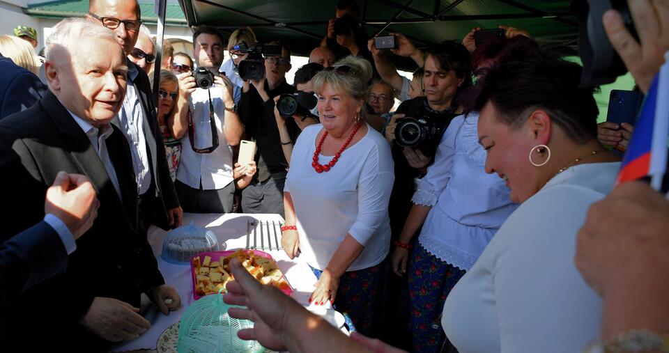 Jarosław Kaczyński (left) is taking part in political rally in Górki nearby Radom / autor: PAP/Piotr Polak