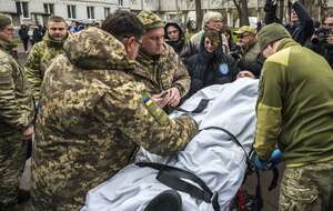 Wymiana jeńców wojennych pomiędzy Rosją i Ukrainą. / autor: PAP/Vladyslav Musiienko