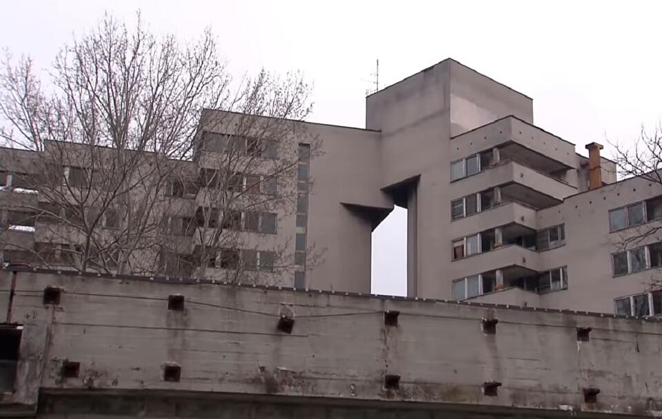 Kompleks przy ul. Sobieskiego w Warszawie / autor: YouTube/TVP Info (screenshot)