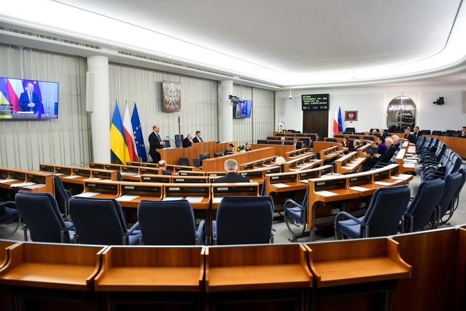 Senatorowie na sali obrad Senatu w Warszawie, 31 bm. Senat zajmuje się nowelizacją ustawy o Sądzie Najwyższym. / autor: PAP/Radek Pietruszka