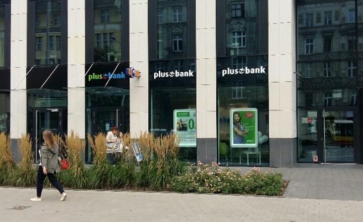 Plus Bank / autor: Plus Bank