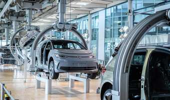 Bruksela się ugięła! Auta spalinowe zostają