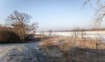Wisła zamarzła w Toruniu. Co z zagrożeniem powodzią?