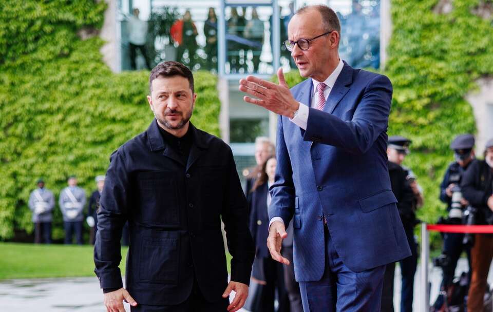 Wołodymyr Zełenski i Friedrich Merz / autor: PAP/EPA/CLEMENS BILAN