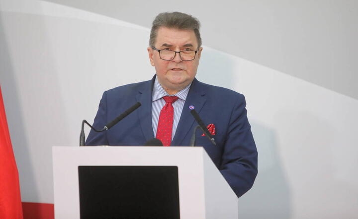 prof. Zbigniew Krysiak / autor: pap