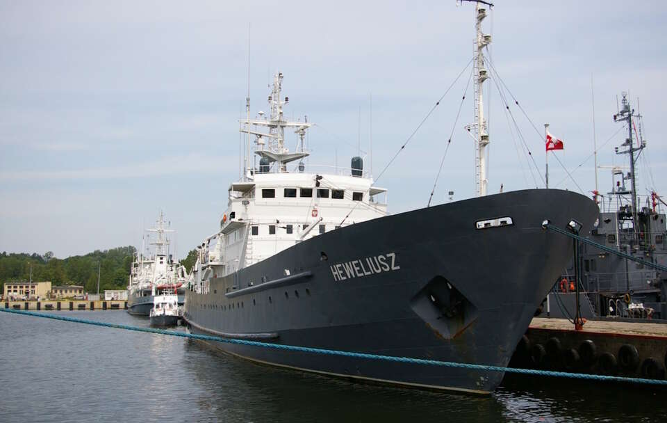 ORP "Heweliusz" / autor: wikimedia.commons: Łukasz Golowanow & Maciek Hypś, Konflikty.pl/https://commons.wikimedia.org/wiki/File:ORP_Heweliusz.JPG?uselang=en#Licensing