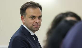Ceny paliw. Minister Domański umywa ręce