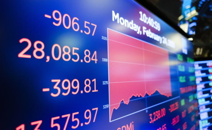 Dow Jones w poniedziałek / autor: PAP/EPA
