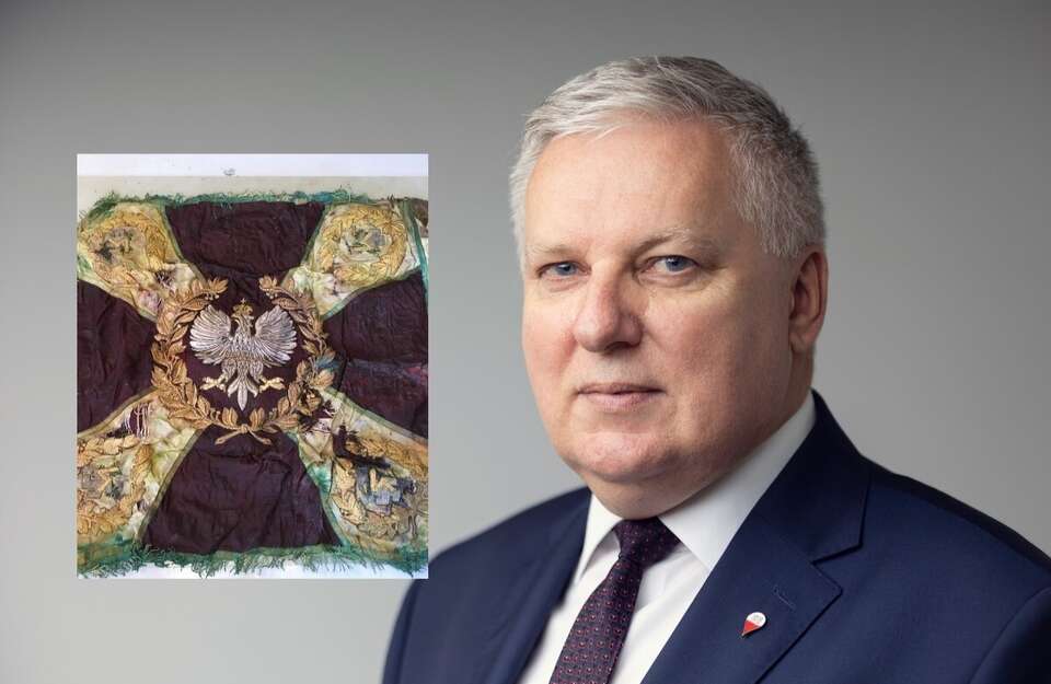 MKiDN ugięło się ws. sztandaru. Zieliński: Presja medialna