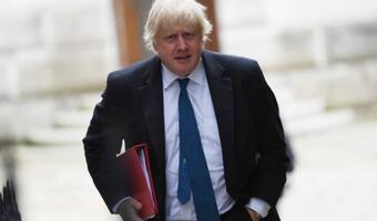Afera wokół doradcy Borisa Johnsona, świadek wymyślił zarzuty