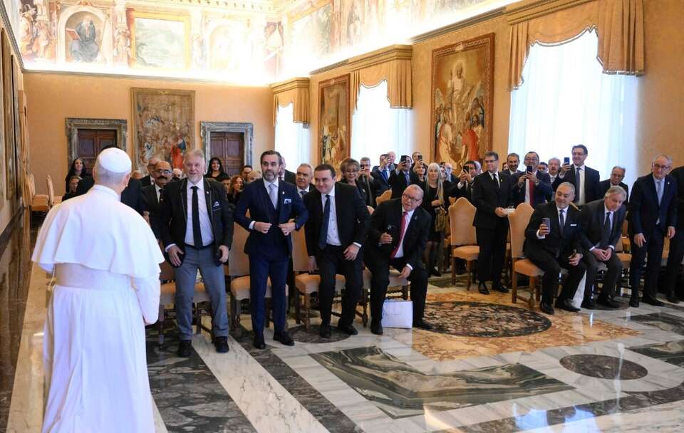Papież podczas audiencji dla przedstawicieli Konferencji Medycznej Ameryki Łacińskiej i Karaibów / autor: Vatican Media
