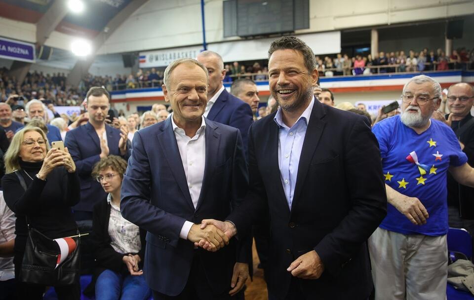 Rafał Trzaskowski i Donald Tusk / autor: PAP/Łukasz Gągulski