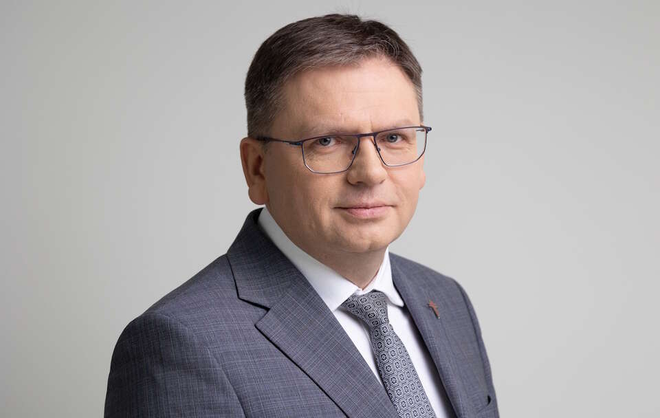 Sędzia Maciej Nawacki został pozwany przez Sąd Rejonowy w Olsztynie o odszkodowanie w wysokości 100 tys. zł. Chodzi o jego decyzje dotyczące sędziego Pawła Juszczyszyna.  / autor: Fratria