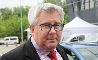 Czarnecki: od początku inwazji Rosję opuściło 400 tys. osób