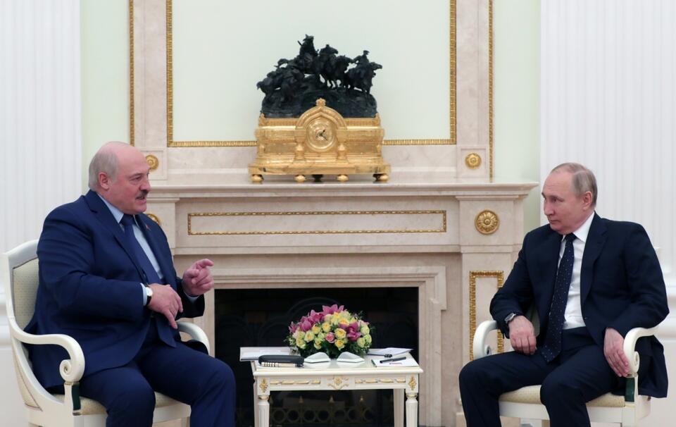 Aleksander Łukaszenko i Władimir Putin  / autor: PAP/EPA