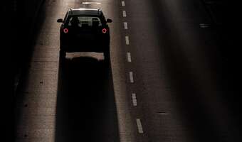 Cele emisyjne Brukseli w motoryzacji we mgle