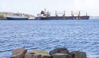 Moskwa czerpie z wojny nadzwyczajne zyski