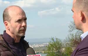 Na zdjęciu red. Stanisław Pyrzanowski przeprowadza sondę / autor: Telewizja wPolsce24