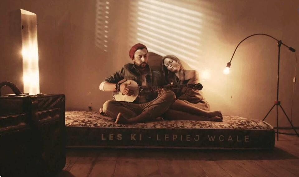 fot. screenshot z YouTube