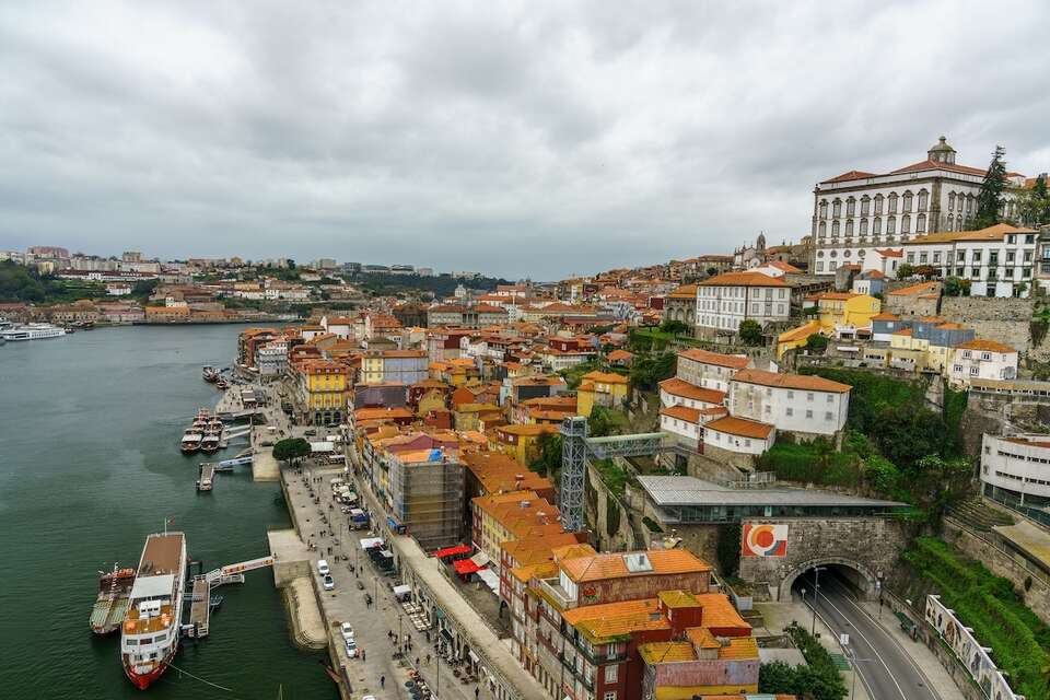 Miasto Porto w Portugalii  / autor: Fratria