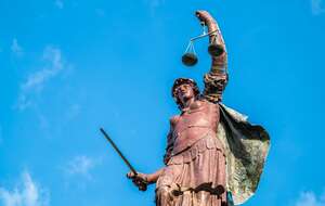 zdj. ilustracyjne - Temida, rzeźba z Florencji / autor: Fratria