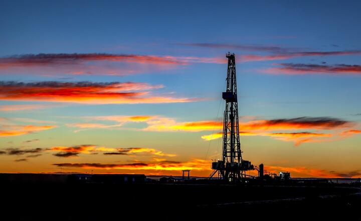 Niskie ceny ropy uderzają także w Kanadę / autor: Pixabay