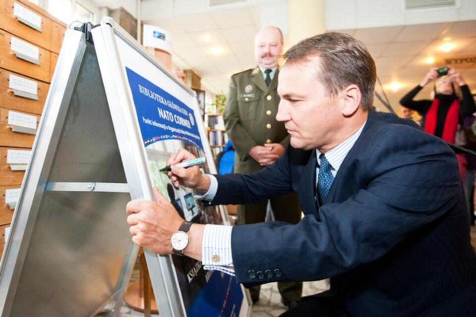 Fot. radeksikorski.pl