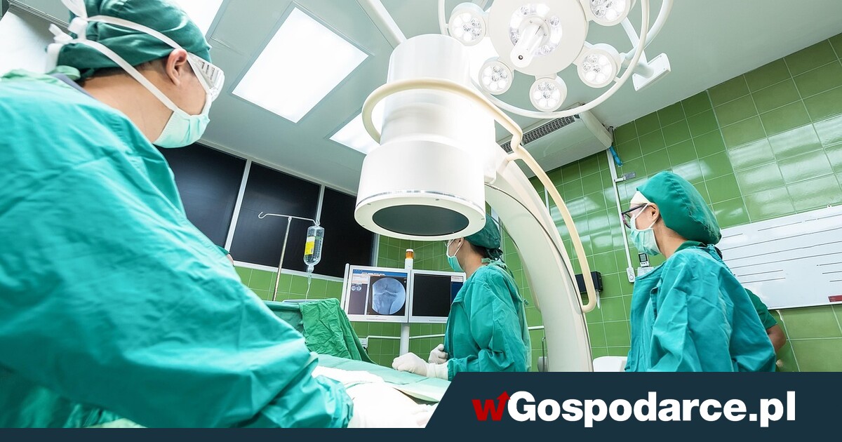 Patologiczne stawki dla lekarzy: 300 tys. zł dniówki