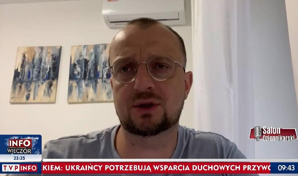 Jakub Maciejewski w "Salonie Dziennikarskim" / autor: screen TVP Info